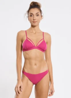 Sangria Ariana Triangle