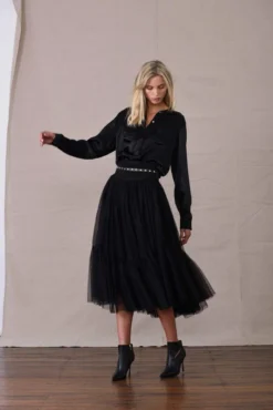 Elle Classic Silk Satin Shirt In Black -Cheap Gossavia Store g5D8jadds2NYRia3rwBgyLT g 38320.1709817580